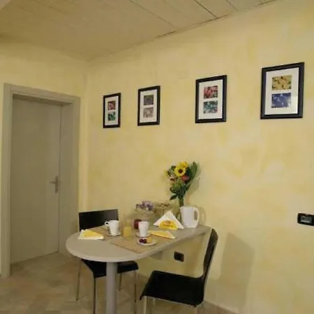 Konukevi Il Pagliericcio - Smart Dentro Le Mura 4*